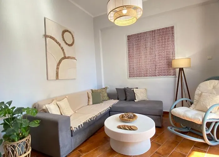 Bougainvillea House, Old Town *