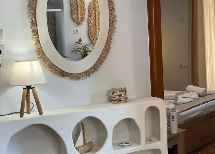 Bougainvillea House, Old Town *